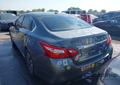 2016 Nissan Altima 2.5 Sv z USA, uszkodzony, nr VIN 1N4AL3AP7GC143342
